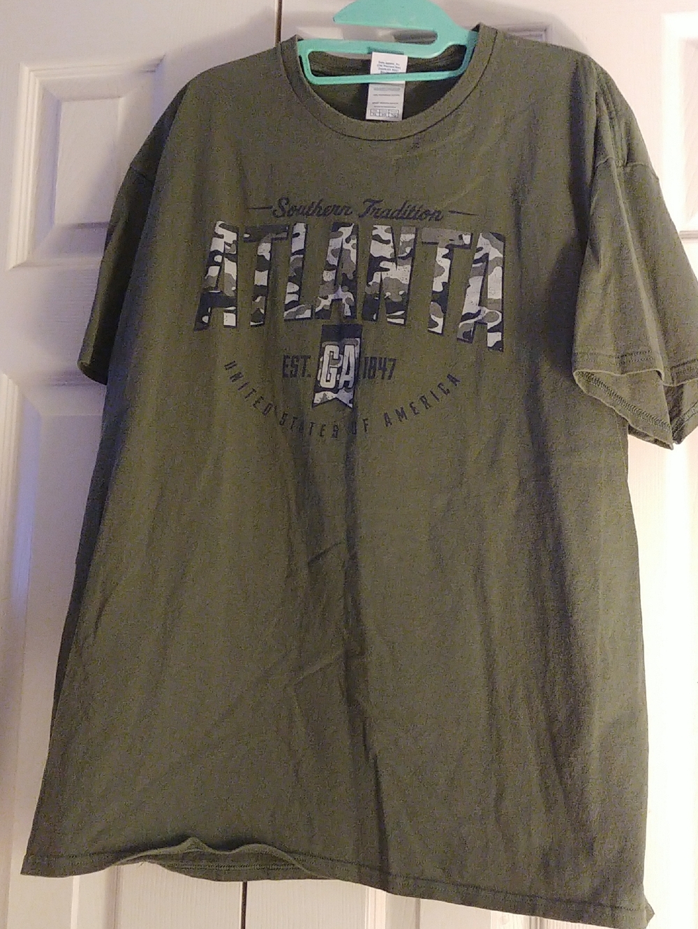 Delta Pro Weight Women's ATLANTA Camo Graphic Tee